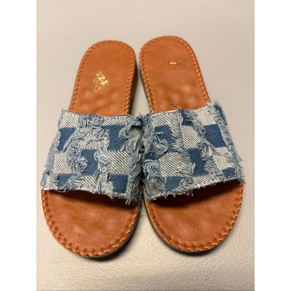Denim and faux leather flat sandals size 7.5 - Picture 2 of 8